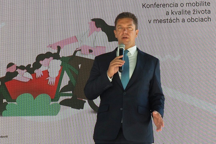 Minister Doležal v Trnave: Na rozvoj cyklodopravy má Slovensko 200 miliónov eur