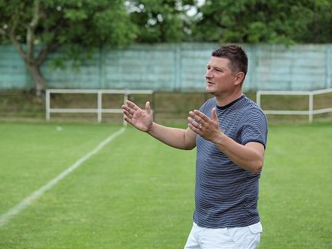 VIDEO: Torta trénerovi Dolnej Krupej zhorkla