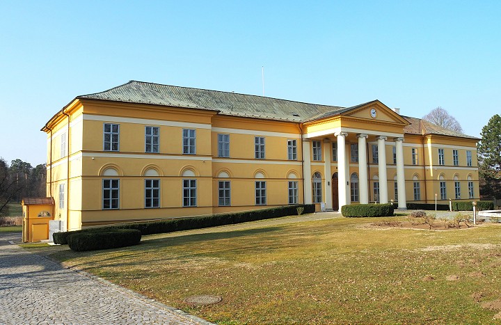 Obnova kaštieľa v Dolnej Krupej bude pokračovať, pre verejnosť zostane otvorený