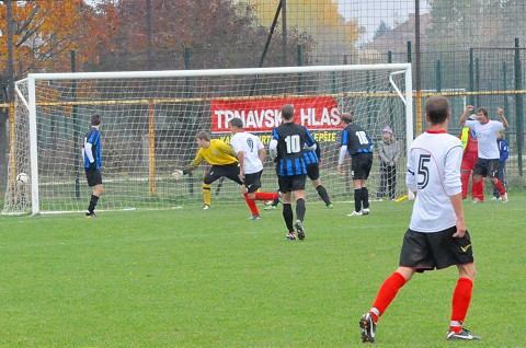 Futbal, III. trieda A: Na Slávii padlo desať gólov