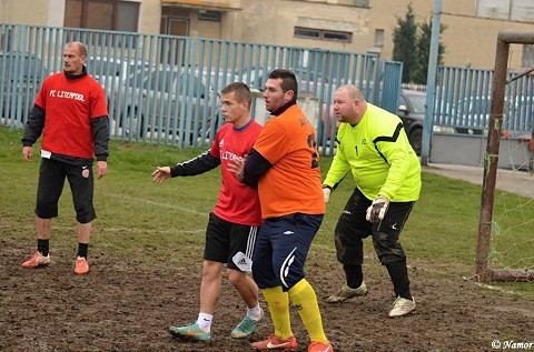 Bučiansku interligu si okrem Karhana zahral aj spartakovec Mikovič