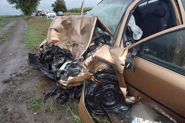 Smrteľná nehoda: Čelná zrážka medzi Bučanmi a Trnavou si vyžiadala život ženy