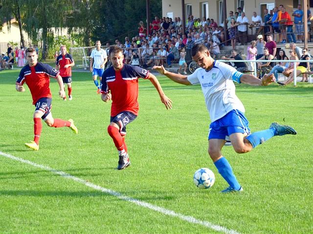 Útočník Košolnej Greguš chce streliť tridsať gólov, víťazstvo v derby so Suchou mu chutilo