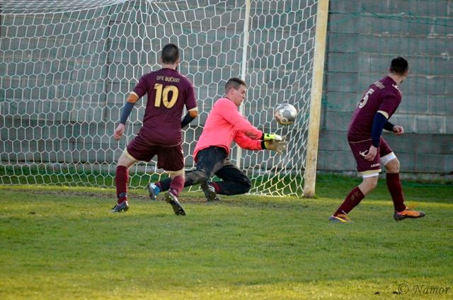 Futbal, 7. liga A: Ružindolu stačil na víťazstvo v Dolných Orešanoch jeden gól