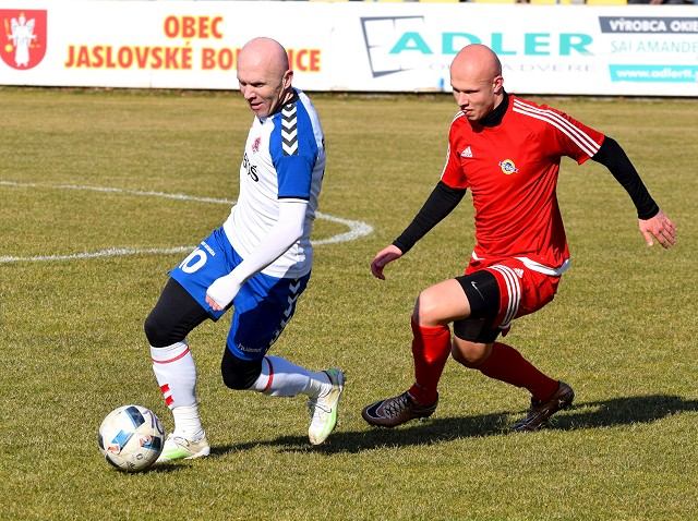 Futbal, 4. liga: Jaslovské Bohunice zdolali Borčice, tréner Maron už je ostrihaný do hola