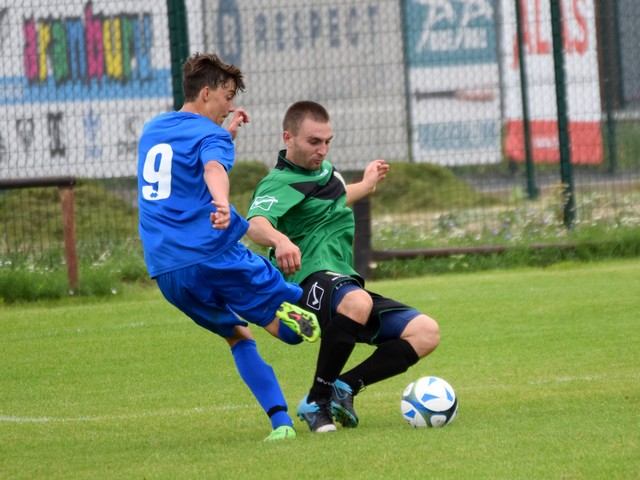 Futbal, 8. liga A: Slávia podľahla Slovenskej Novej Vsi, Bíňovce dominovali v Dlhej