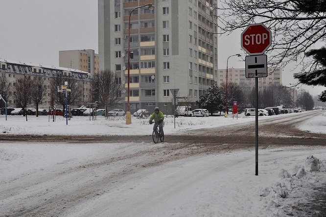 O odhŕňanie snehu v časti Trnavy nemal nikto záujem, obstarávanie zrušili