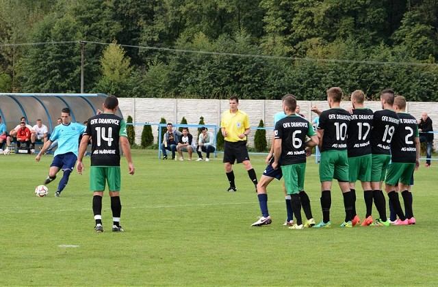 Futbal, 5. liga: Veľké Kostoľany v derby zdolali Drahovce, Zvončín zakopol
