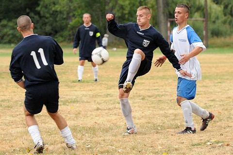 Futbal, III. trieda A: Dolné Dubové vyhralo aj na Slávii