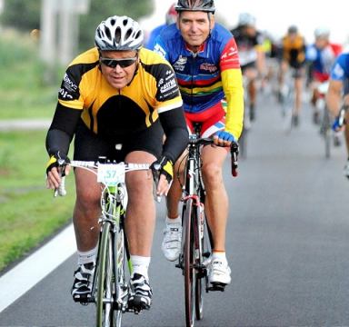 Primátor Butko na bicykli prešiel 180 kilometrov, zastavil ho až defekt