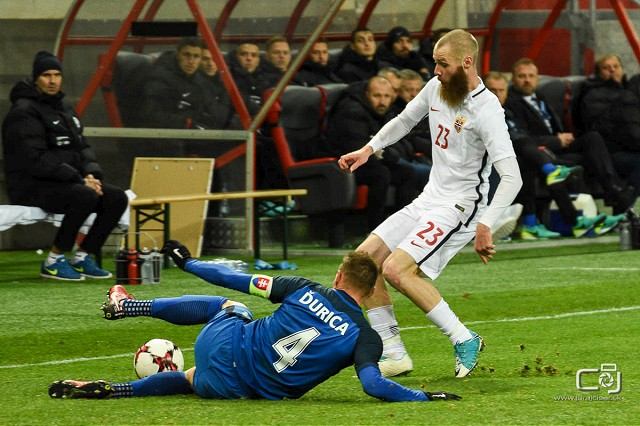 Ďurica sa v Trnave lúčil s reprezentačnou kariérou, neubránil sa slzám