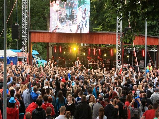 Ekofest prilákal v sobotu do Kamenáča dve tisícky fanúšikov hudby