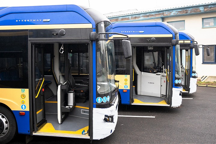 Menej emisií aj hluku: Do Trnavy mieria prvé elektrobusy pre mestskú dopravu