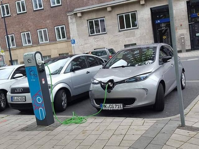 Radnica kupuje pre potreby mestského úradu prvé tri elektromobily