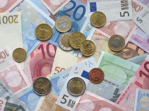 Starkých okradne obeť nehody i hlásateľ slova Božieho