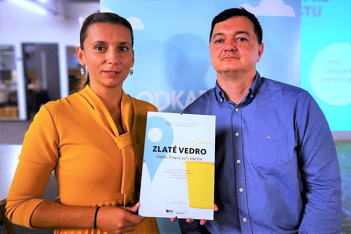 Odkaz pre starostu oceňoval samosprávy, Zlaté vedro ide aj do Trnavy
