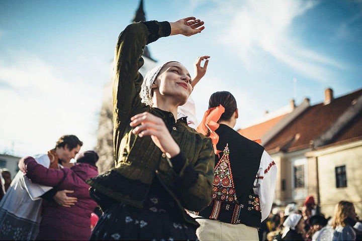 Na verejné korčuľovanie sa pôjde v Trnave v maskách, veselo bude aj v centre