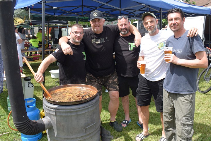 FOTO: Špačinský kotlík bol o dobrej nálade, vyhrali Fishing team a Švárni šunáci