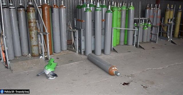 Nešťastie v Zavare: Pri výbuchu plynovej fľaše sa zranili dvaja muži