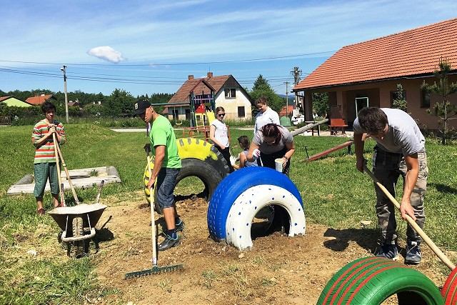 VÚB banka ponúka granty vo výške 30 tisíc eur na podporu komunitného života