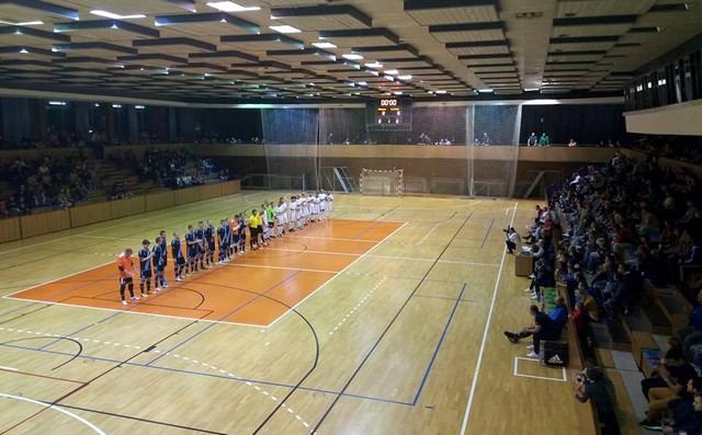 Do haly prišlo 1200 divákov, futsalistom tlieskali napriek vysokej prehre so Slovanom