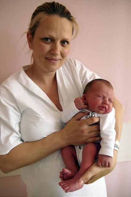 FOTO: Rušno v pôrodnici, na svet prišli nové bábence