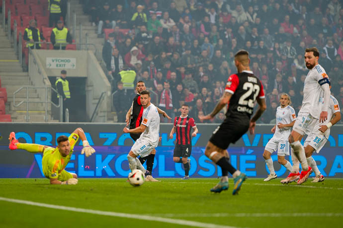 Spartakovci boli po derby sklamaní, Weiss vyzdvihol výkon brankára Takáča