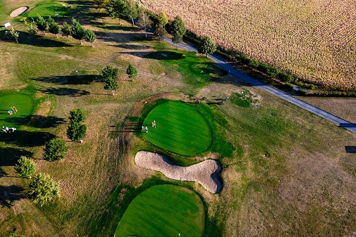 Cyklistika na golfovom ihrisku? Do Trnavy mieria preteky GRAVEL NyNa Cup
