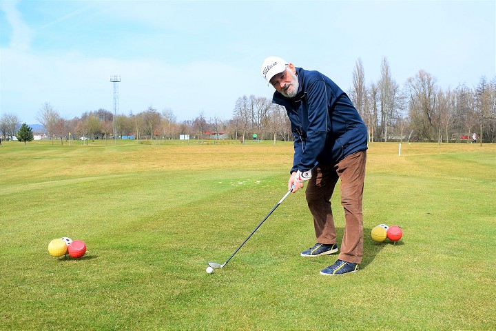 Golf Trnava po zime spustil novú sezónu, hneď v prvý deň prišli desiatky hráčov