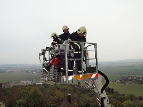 Profíci v modrom si na Smolenickom zámku ani necvrkli