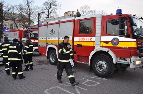 Hasiči mali rušné Vianoce, volali ich aj k prevozu rozmerného pacienta