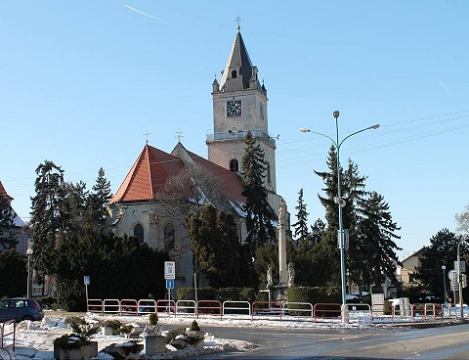 Hlohovec bude údržbu zelene, ciest a iné služby riešiť inak