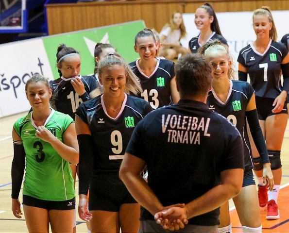Trnavské volejbalistky odštartovali sezónu bodom z Brusna, v sobotu hostia Prešov