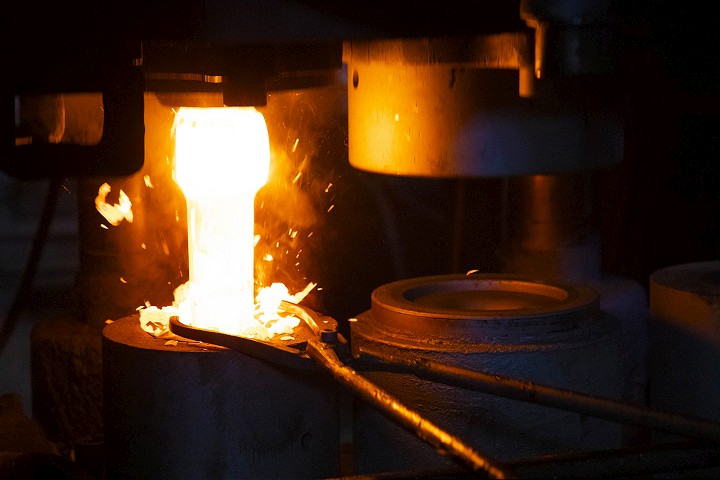 SÚŤAŽ o poukážky do supermarketu! Ako dobre poznáte priemyselnú históriu Trnavy? 