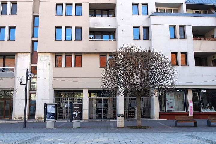 Trnava ponúka na prenájom tri priestory v centre, cenové požiadavky znížila