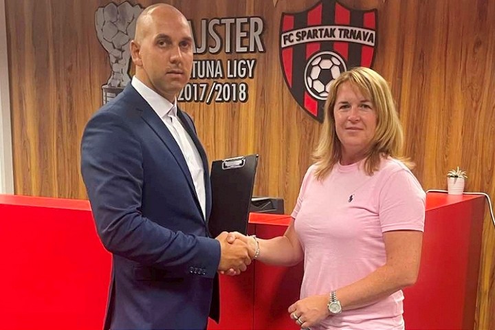Stavebná spoločnosť HODULIK sa stala novým partnerom ženského futbalu v Trnave