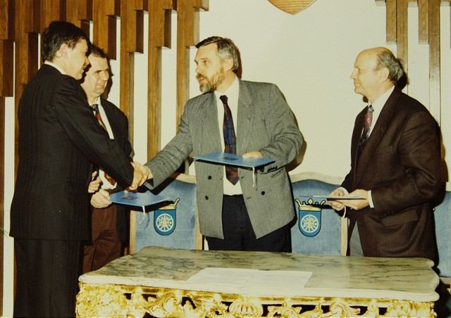 Historický okamih: Rodný list hokejovej univerzite v Trnave vystavili pred 22 rokmi