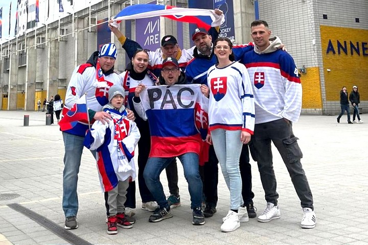 Slovenskooo! V obciach chystajú spoločné sledovanie hokejového semifinále