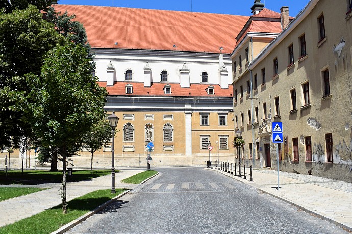 Vodiči pozor! Ulica Jána Hollého je opäť iba jednosmerná