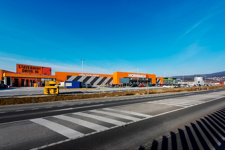 Hornbach v Nitre otvára svoje brány. Vyspovedali sme riaditeľa 