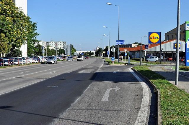 Dopravné obmedzenia začali v Trnave, pri Seredi aj Hlohovci