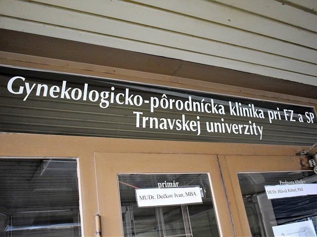 Dobrá správa pre mamičky: Otcovia budú môcť byť od stredy pri pôrode