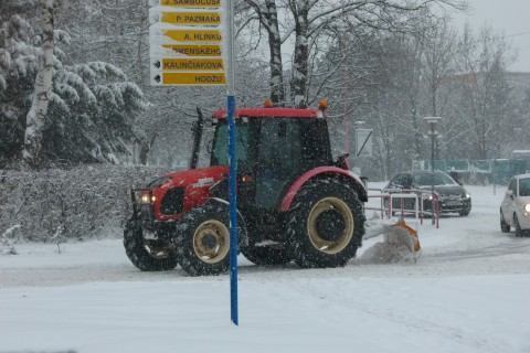Cestári sa v zime postarajú o vyše 1800 kilometrov ciest