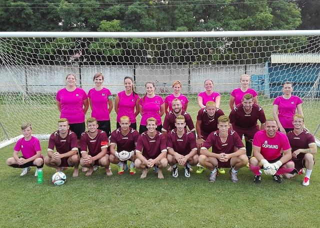 Ženy porazili mužov! V Bučanoch hrali netradičný futbalový zápas