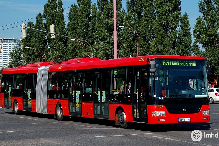 V Trnave budú vo štvrtok testovať kĺbový autobus, požičajú si ho z Bratislavy