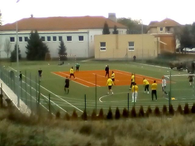 Trakovická futbalová interliga: Priebeh prvého kola narušila dopravná nehoda