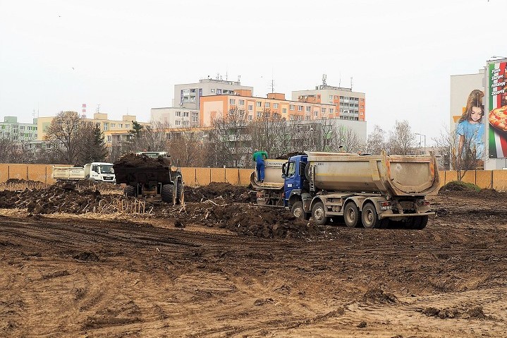 Čo nové v Trnave? Island začína s prácami, obnova kostola Saleziánov napreduje