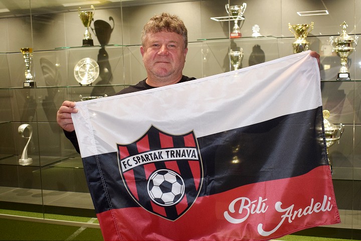 Srdce pre Spartak! Fanúšik z Bánoviec poslal klubu na účet 5000 eur na pokutu