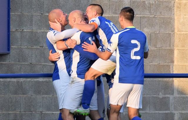 Futbal, 4. liga: Vrbové naplno bodovalo na Myjave, Jaslovské Bohunice v Trebaticiach
