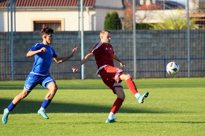 Futbal, 4. a 5. liga: Jaslovské Bohunice zdolali Nitru, Vrbové strelilo 7 gólov